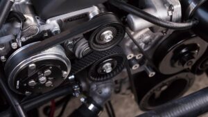 自動車整備業のAI活用——整備記録・顧客管理・車検案内を自動化して指名整備士を増やす