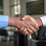 事業承継×AI活用——後継者が「すぐ動ける会社」を作るための引き継ぎDX戦略
